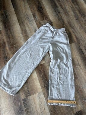 Adidas Womens Light Gray Sweatpants with Drawstring